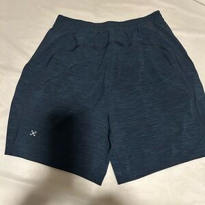 Lululemon men’s shorts size L